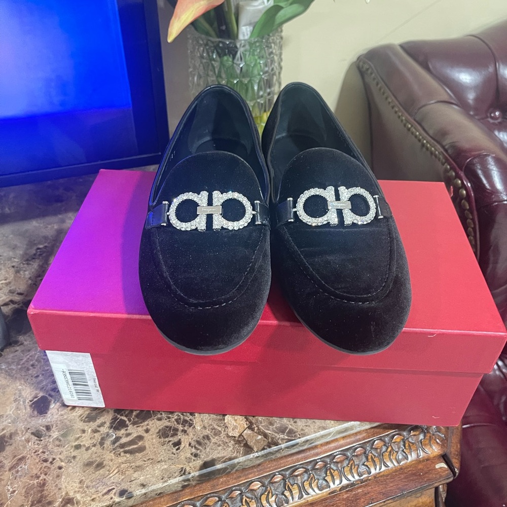 Salvatore ferragamo velvet loafers